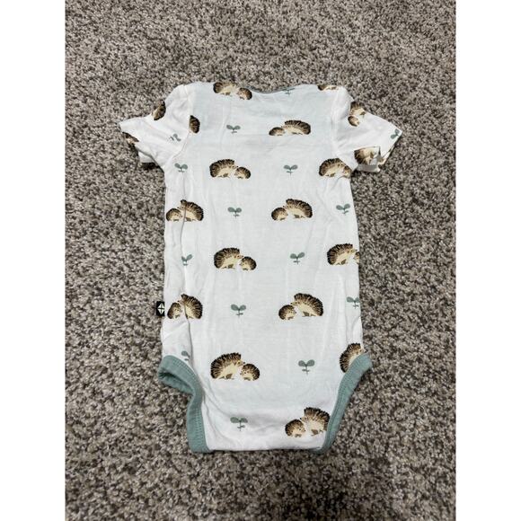 Kyte BABY Hedgehog Print Bamboo Bodysuit, Size 0-3 Months - Picture 3 of 3